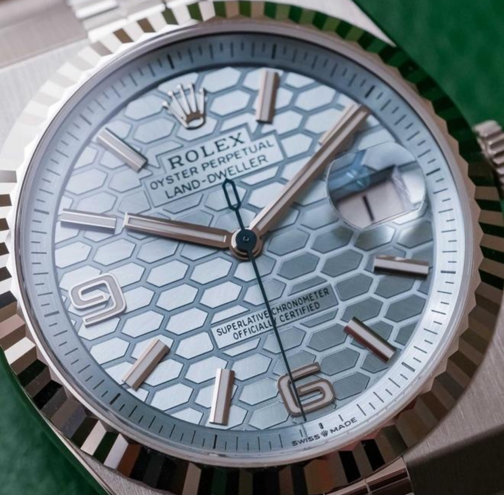 Rolex Land-Dweller Blue Dial Oystersteel White Gold view 3