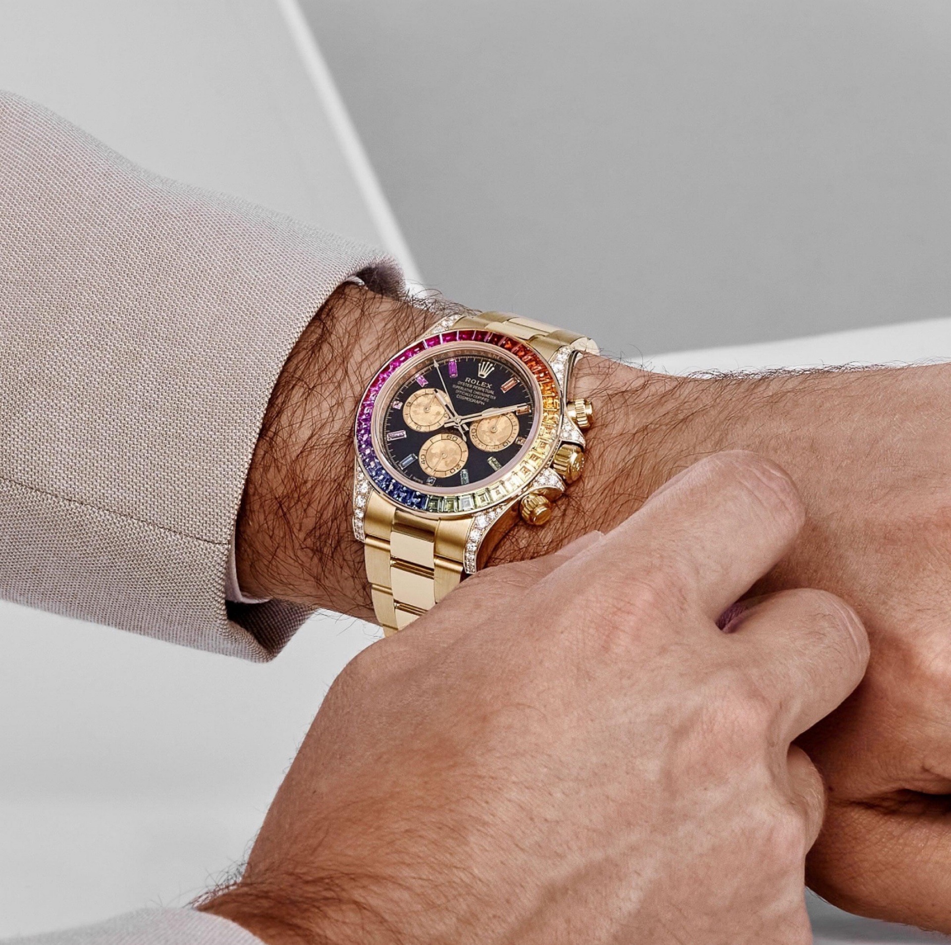 Rolex Cosmograph Daytona Rainbow Yellow Gold view 3