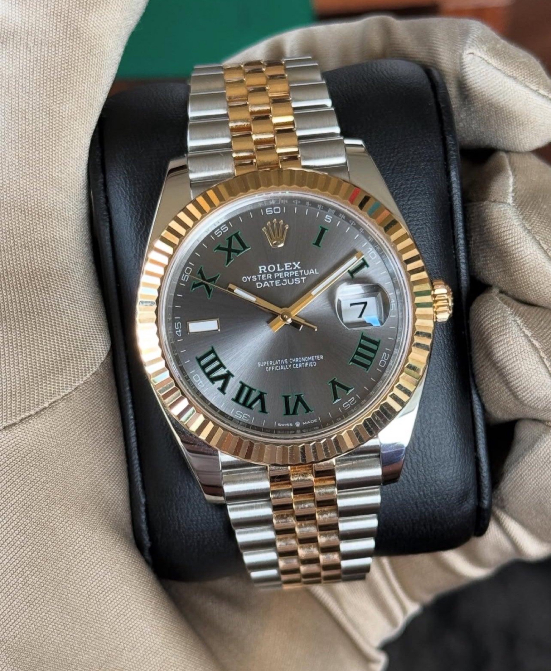 Rolex Datejust Grey Dial Roman Numerals Oystersteel White Gold view 2