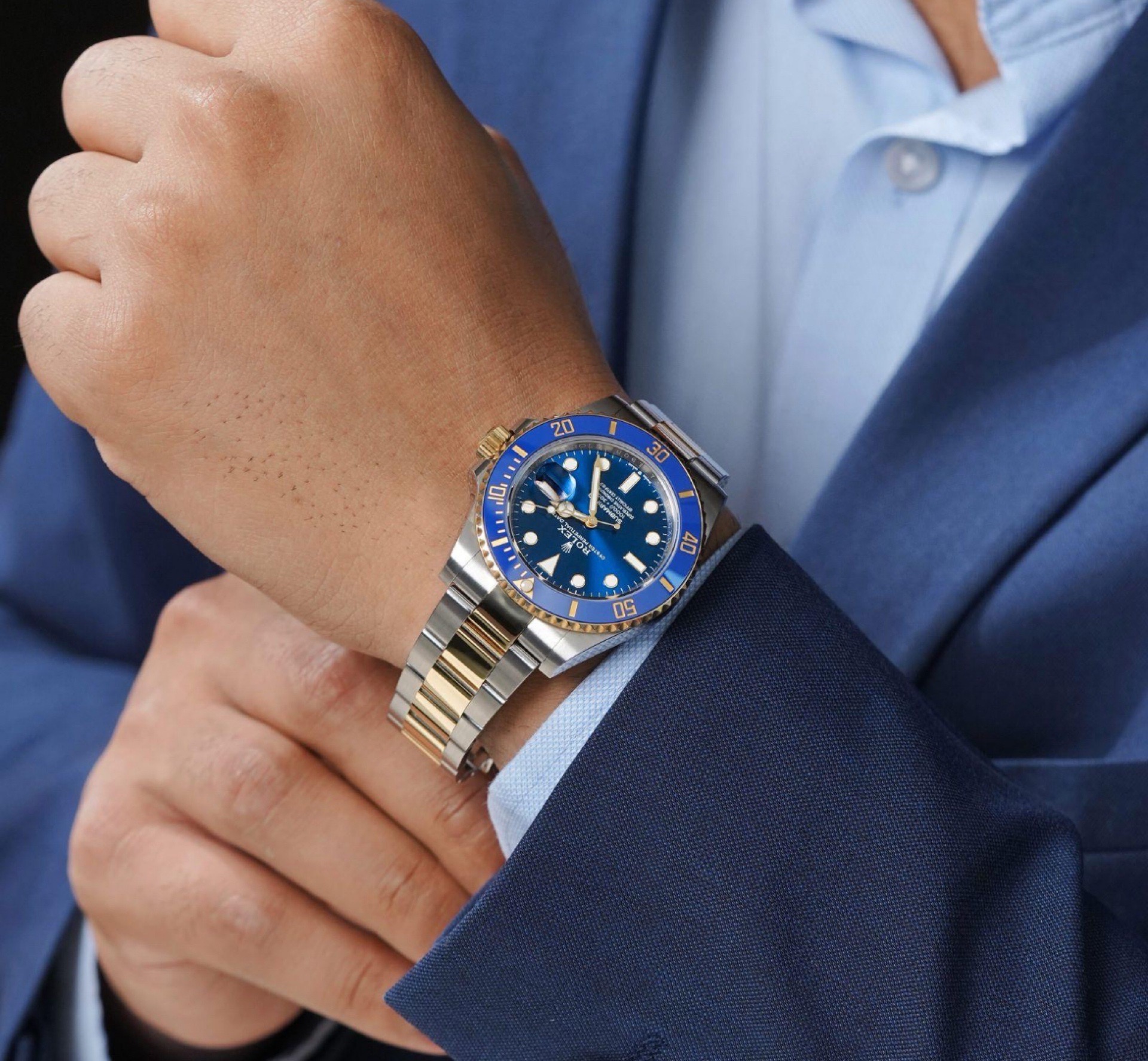Rolex Submariner Blue Dial Two-Tone gold) view 4