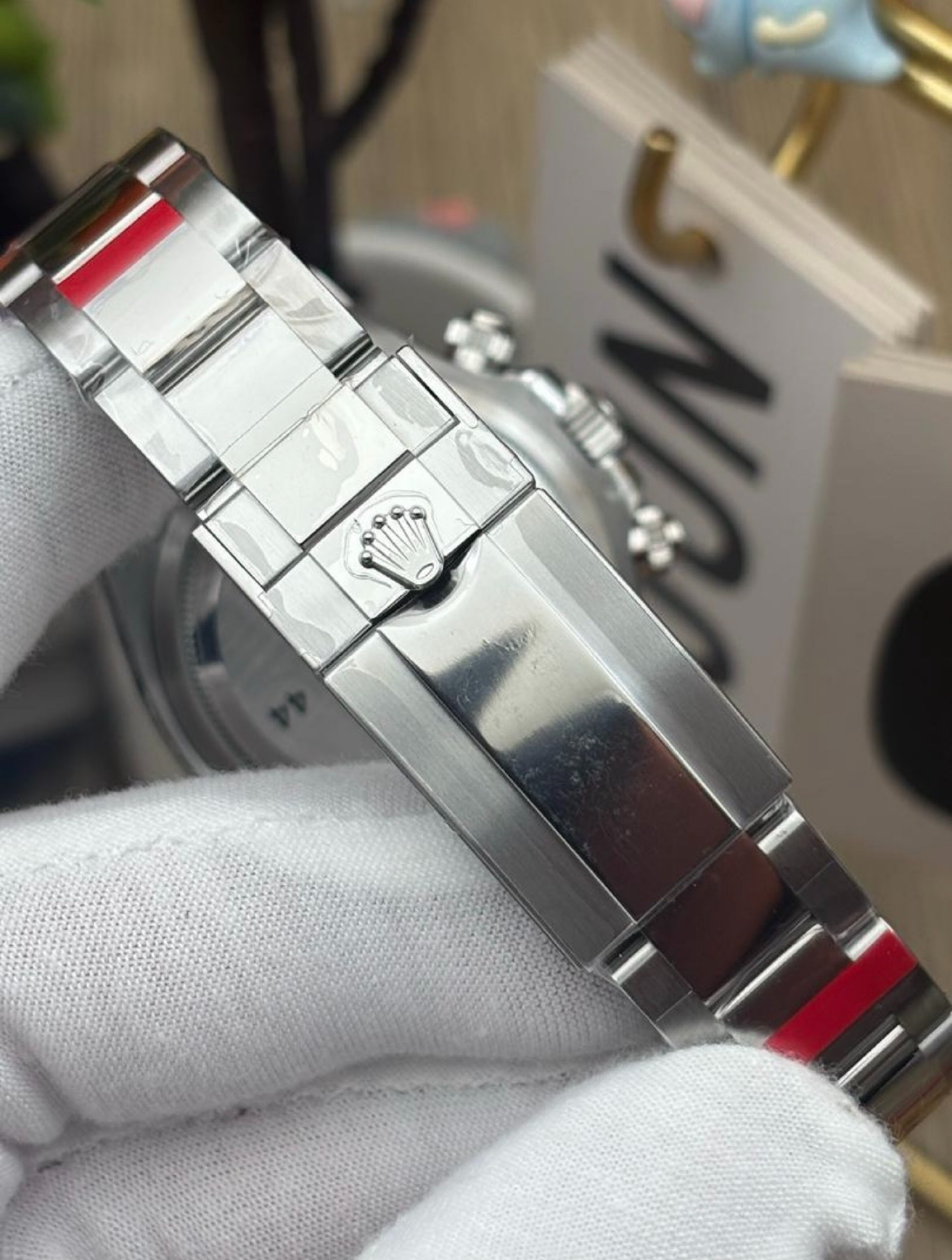 Rolex Cosmograph Daytona view 4