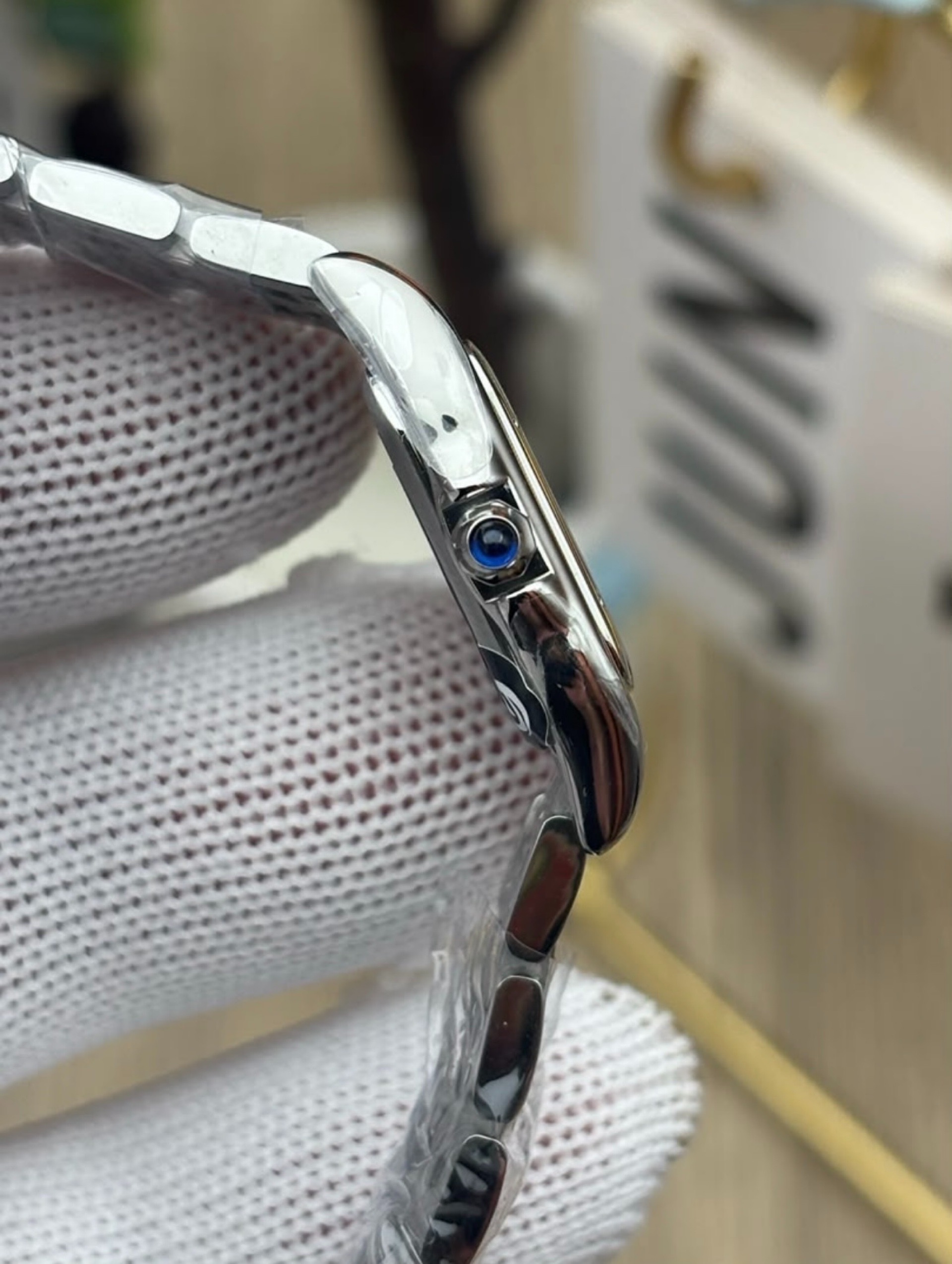 Cartier Panthère Small Silver Dial Steel Bracelet view 3