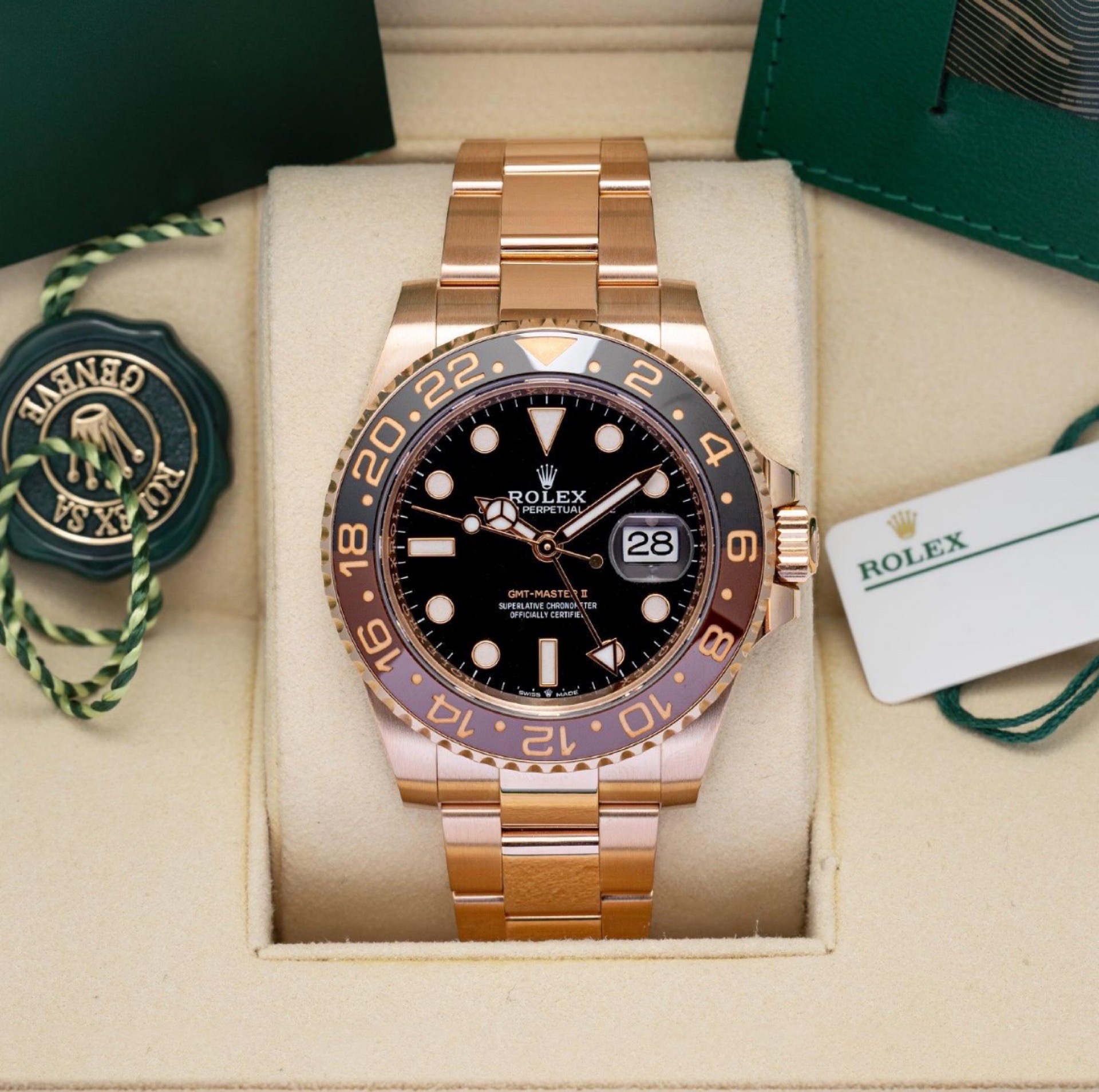 Rolex GMT-Master II “Root Beer gold view 2