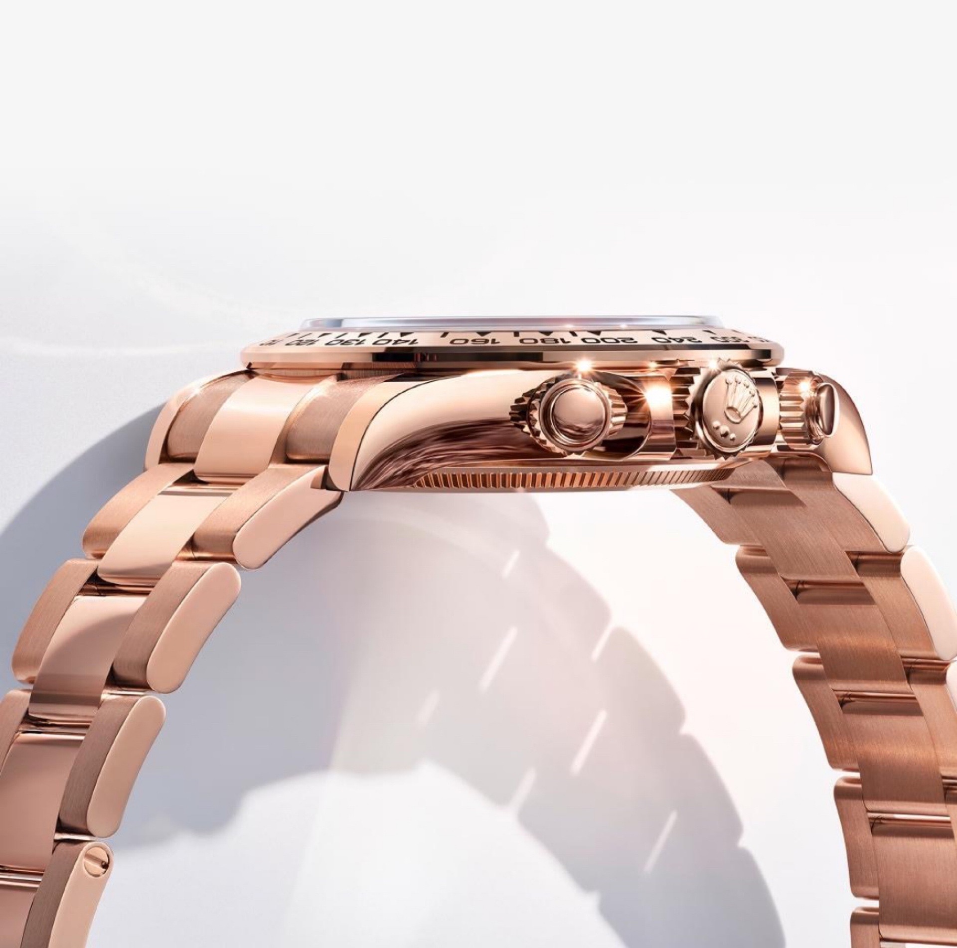 Rolex Cosmograph Daytona Everose Gold Black Dial view 3