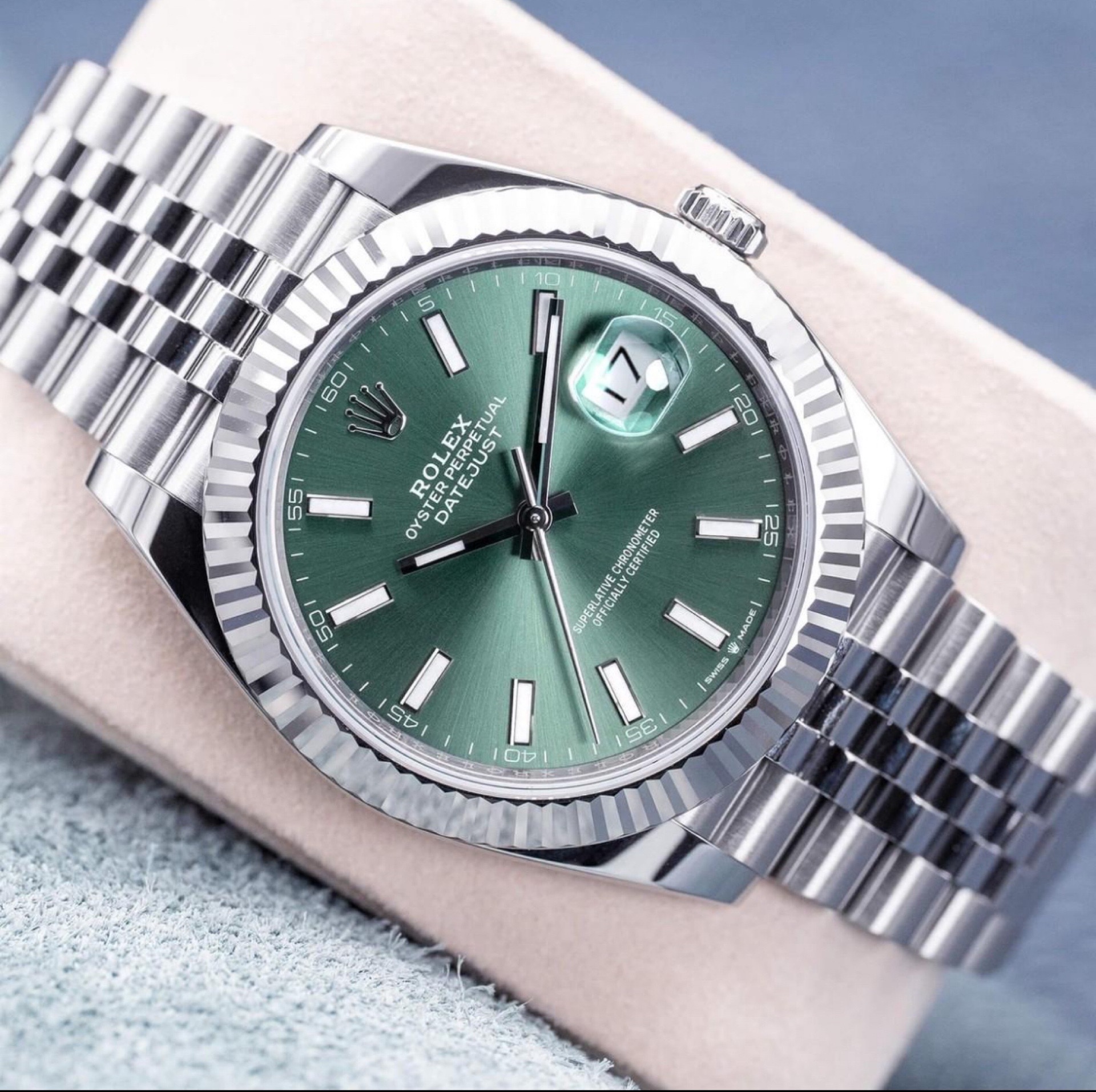 Date jast green view 4
