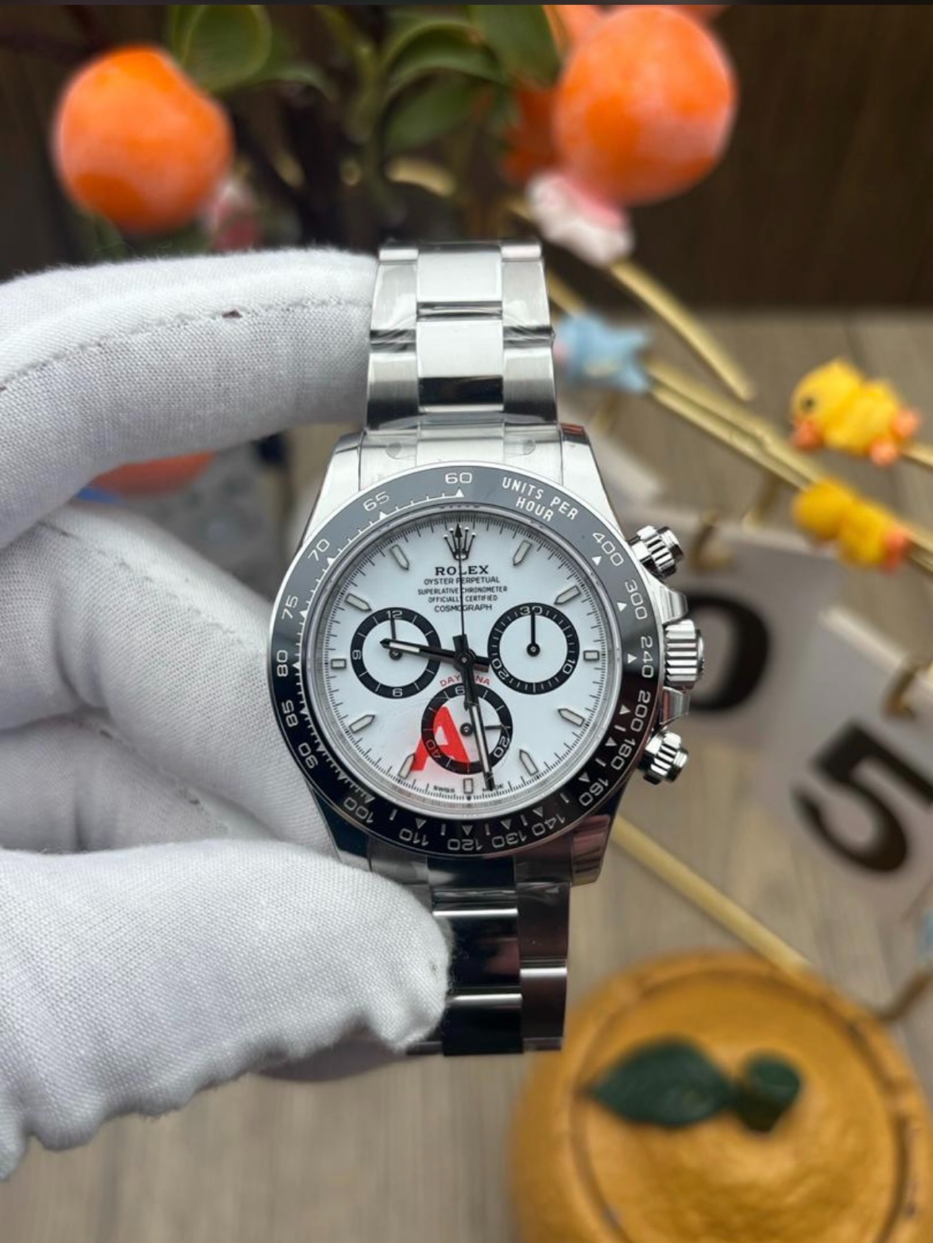 Rolex Cosmograph Daytona view 2