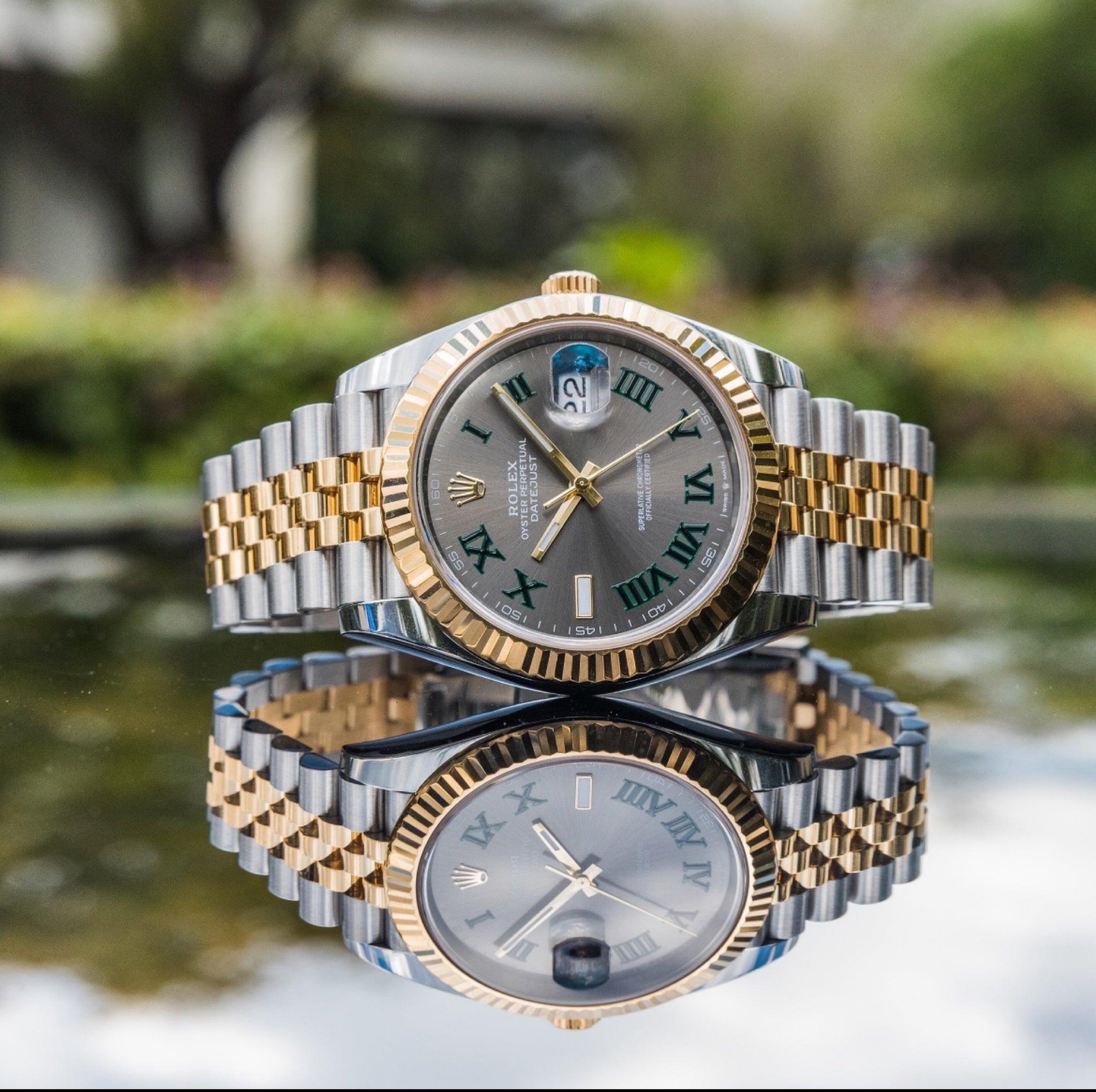 Rolex Datejust Grey Dial Roman Numerals Oystersteel White Gold view 3