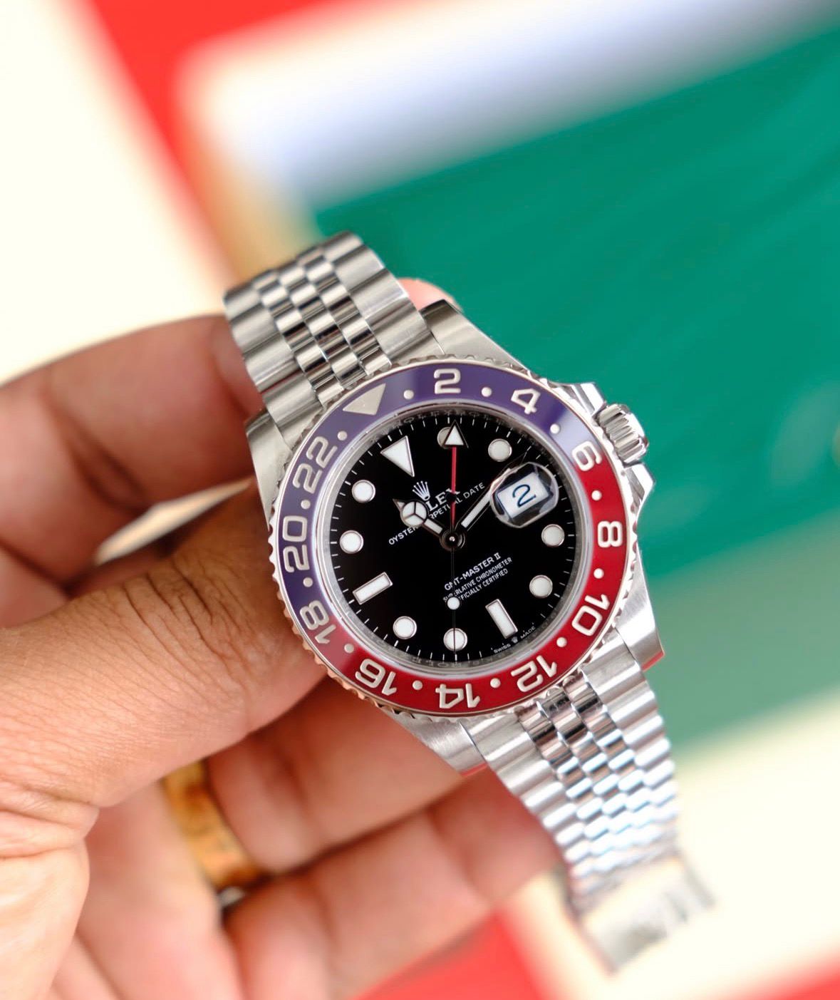 Rolex GMT‑Master II Pepsi  view 2