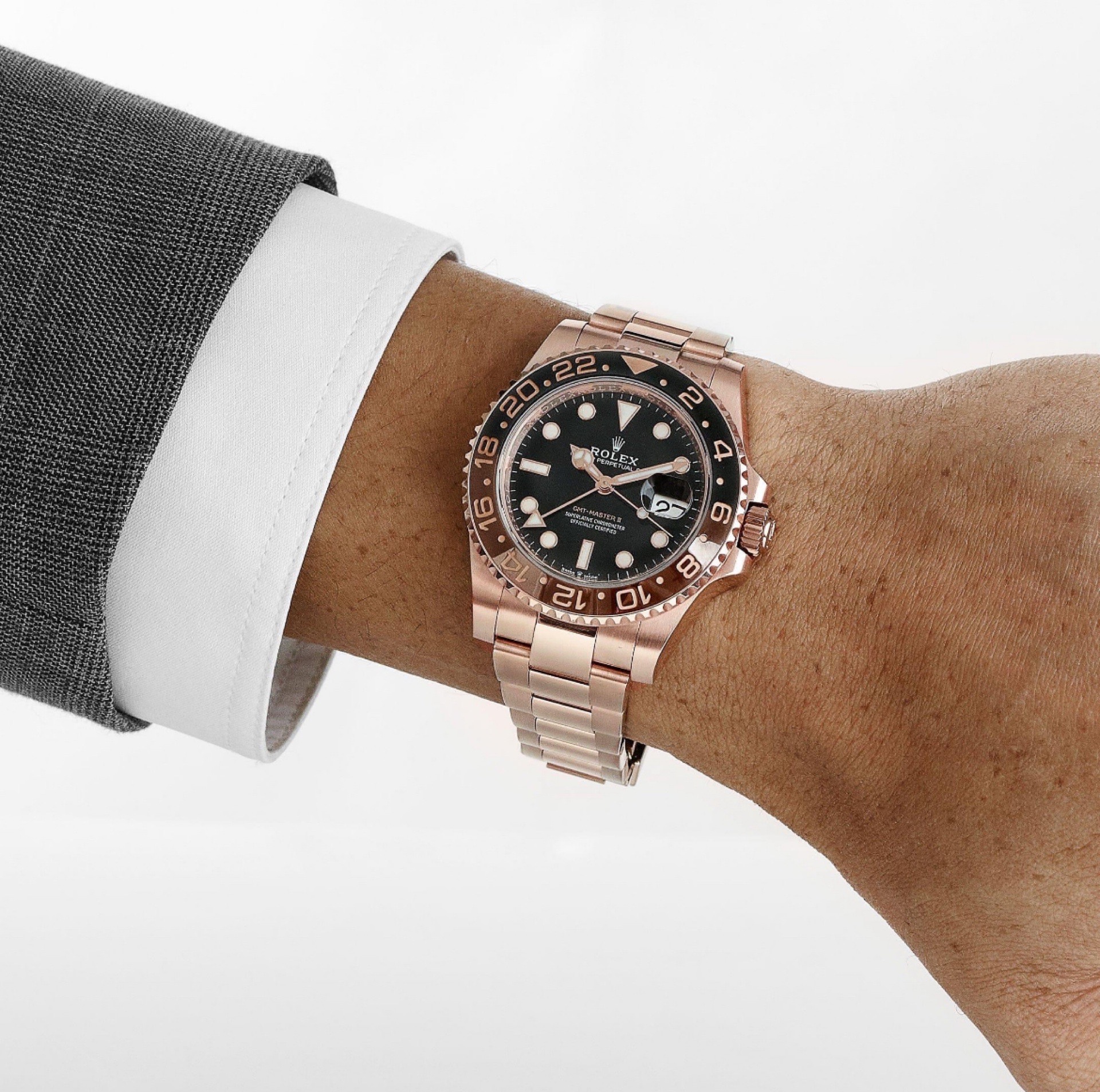 Rolex GMT-Master II “Root Beer gold view 3
